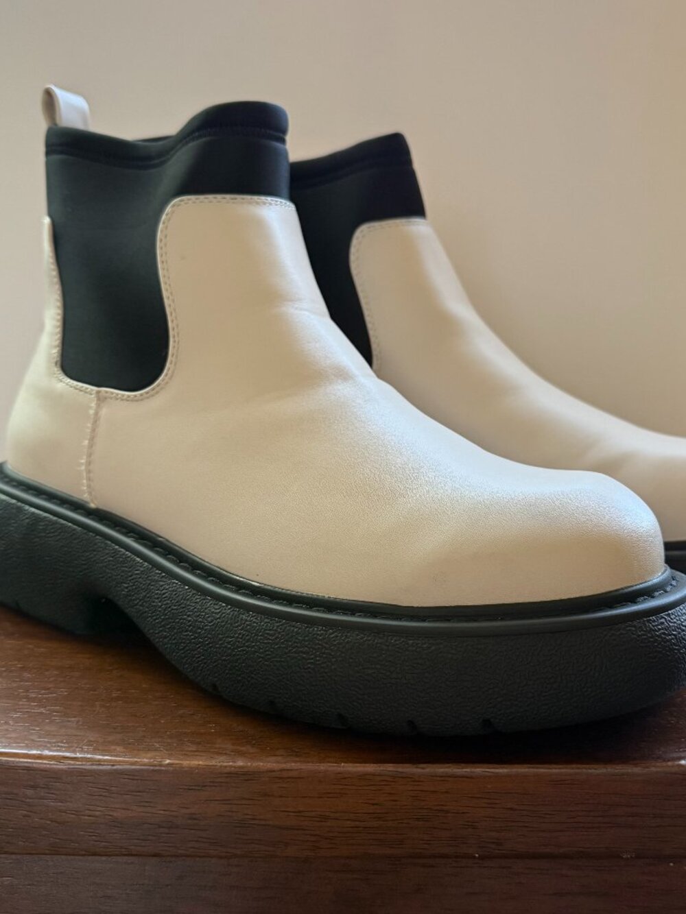Dream Pairs Women's Beige White Boots